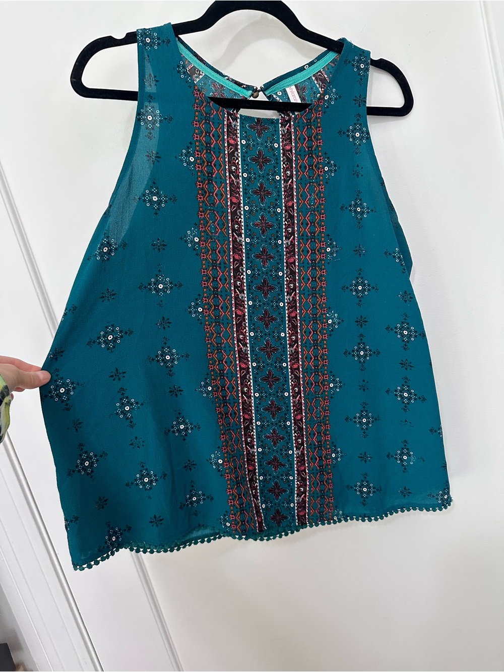 Xhilaration dark teal patterned flowy tank top with open back/key hole -L